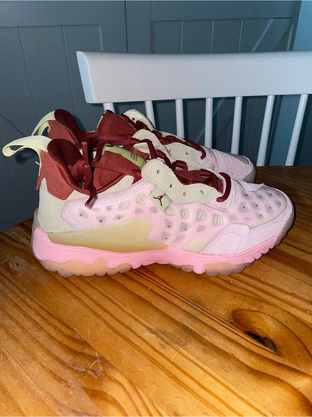 NIKE Jordan Delta 2 'Regal Pink' Womens Sneakers SZ US 8.5 CW0913-600